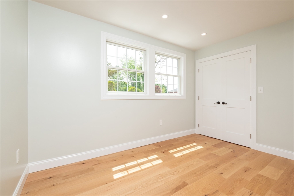 89 R Upland Road Winthrop, MA 02152 - Photo 12 of 33