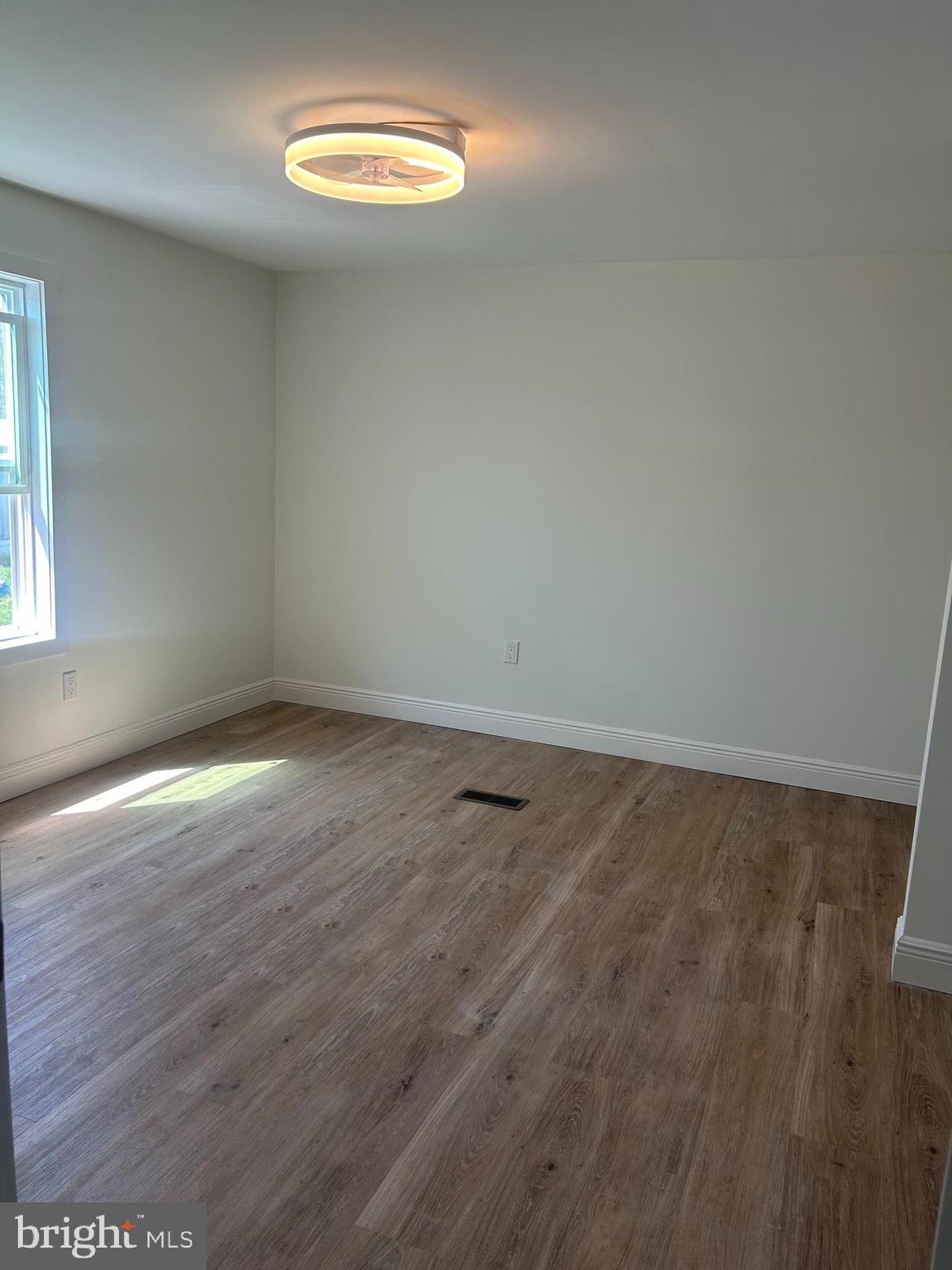 857 Buttonwood Avenue Spring City, PA 19475 - Photo 8 of 10