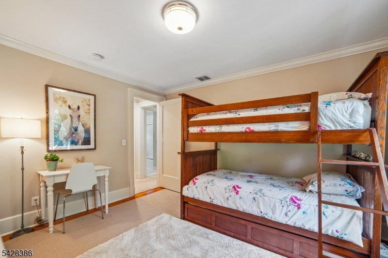 148 Beekman Road Summit, NJ 07901 - Photo 18 of 31