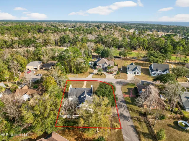 $425,000 | 6730 Alewa Place, Diamondhead, MS 39525