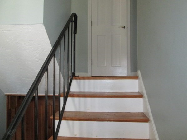 80 Murphy Road Hudson, MA 01749 - Photo 11 of 24 a view of entryway