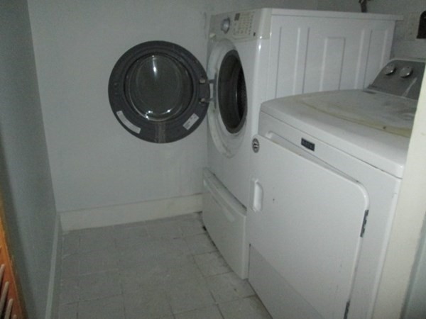 80 Murphy Road Hudson, MA 01749 - Photo 16 of 24 a utility room with dryer and washer