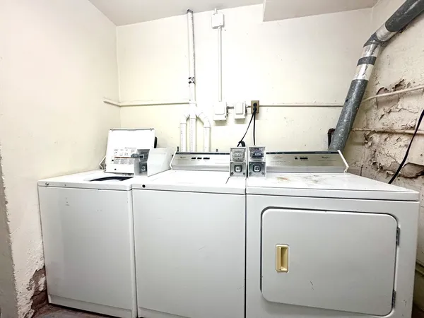 $3,300 | 1834 Beacon Street, Unit 16, Brookline, MA 02445