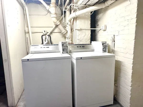 $3,300 | 1834 Beacon Street, Unit 16, Brookline, MA 02445