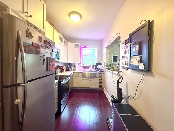 $3,300 | 1834 Beacon Street, Unit 16, Brookline, MA 02445