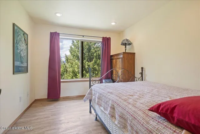 $985,000 | 403 Kula Drive, Sagle, ID 83860