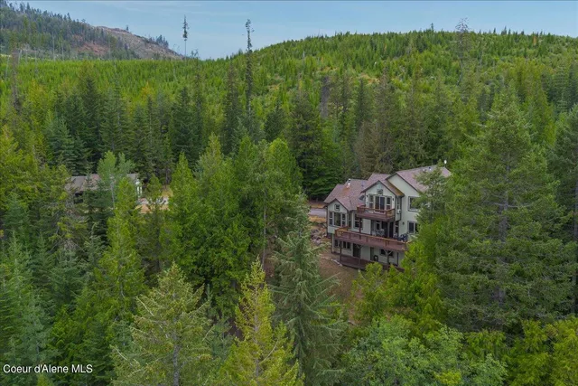$985,000 | 403 Kula Drive, Sagle, ID 83860