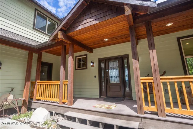 $985,000 | 403 Kula Drive, Sagle, ID 83860