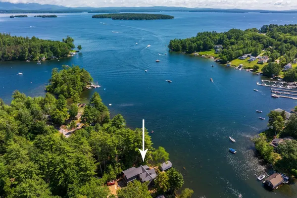 $5,299,000 | 63 Varney Point Rd Right, Gilford, NH 03249