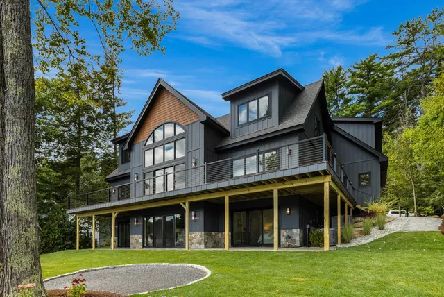 $5,500,000 | 63 Varney Point Rd Right, Gilford, NH 03249