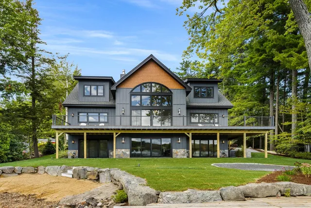 $5,500,000 | 63 Varney Point Rd Right, Gilford, NH 03249