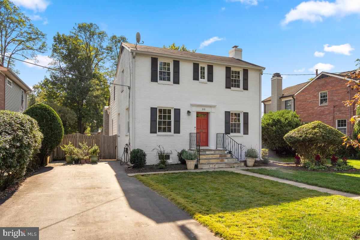 2110 Hanover Street Silver Spring, MD 20910 - Photo 3 of 64