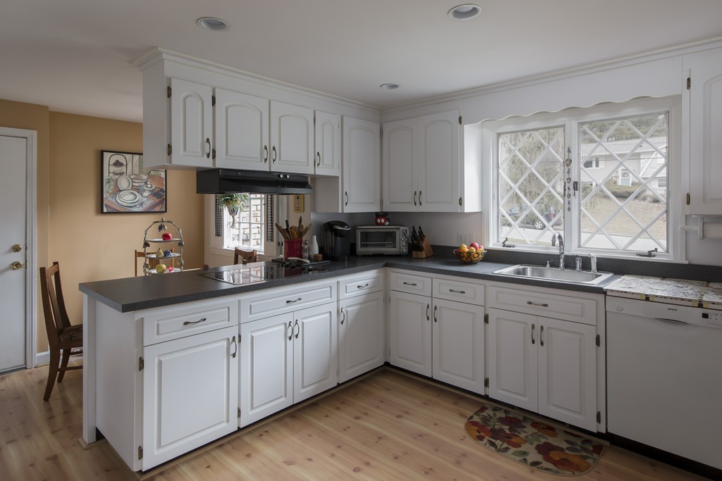 10 Bosworth Road Framingham, MA 01701 - Photo 15 of 30 Gallery Image 15