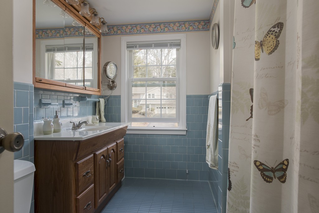 10 Bosworth Road Framingham, MA 01701 - Photo 24 of 30 Gallery Image 24