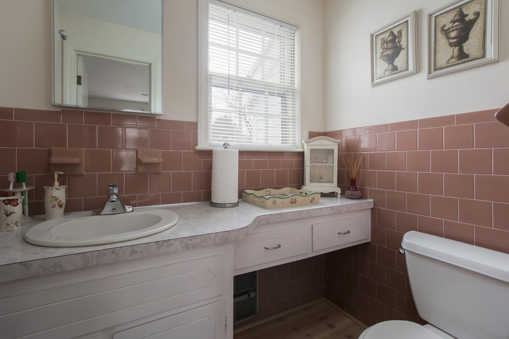 10 Bosworth Road Framingham, MA 01701 - Photo 25 of 30 Gallery Image 25