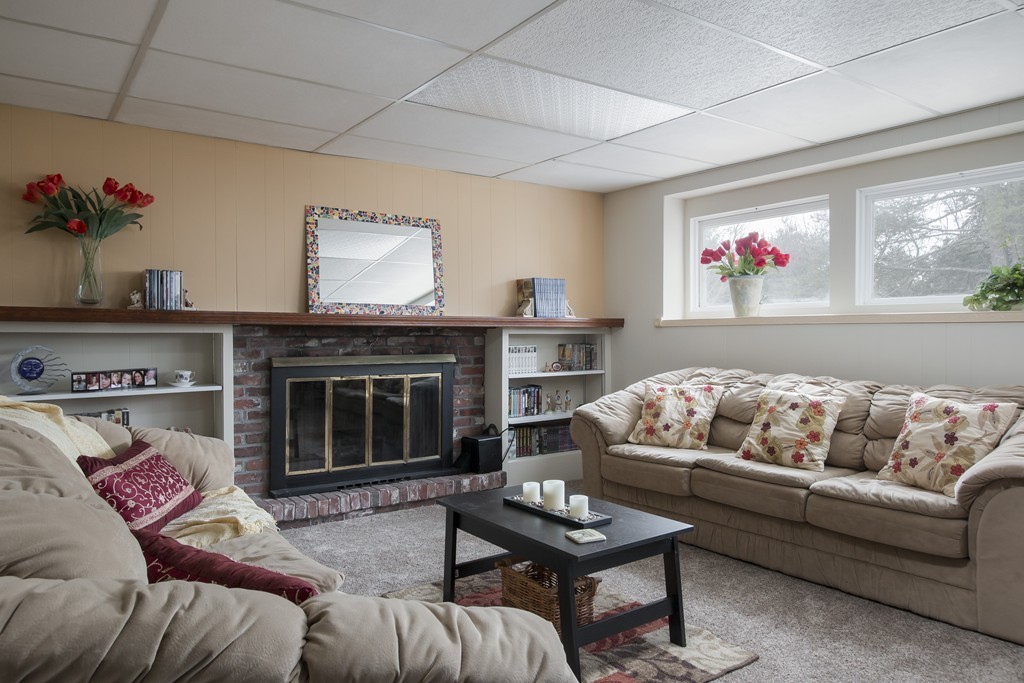 10 Bosworth Road Framingham, MA 01701 - Photo 30 of 30 Gallery Image 30