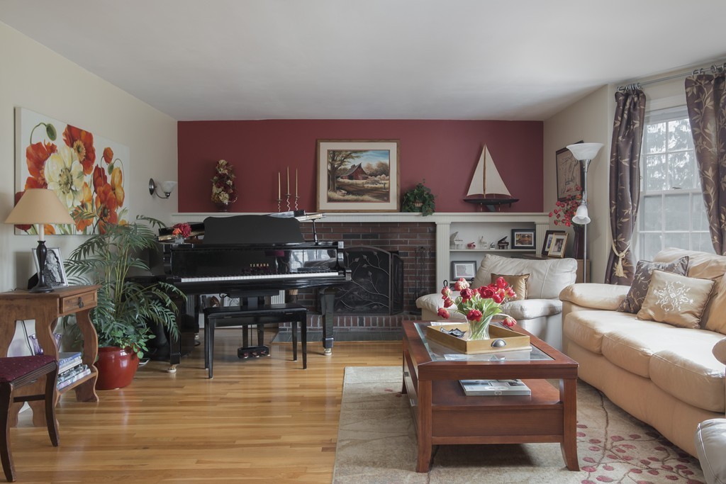 10 Bosworth Road Framingham, MA 01701 - Photo 8 of 30 Gallery Image 8