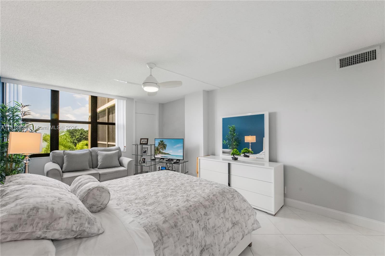 16300 Golf Club Road, Unit 411 Weston, FL 33326 - Photo 6 of 27