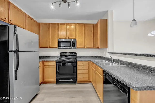 $205,000 | 645 Condo Club Drive, Unit 302, Wilmington, NC 28412