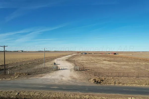 a view of an outdoor space