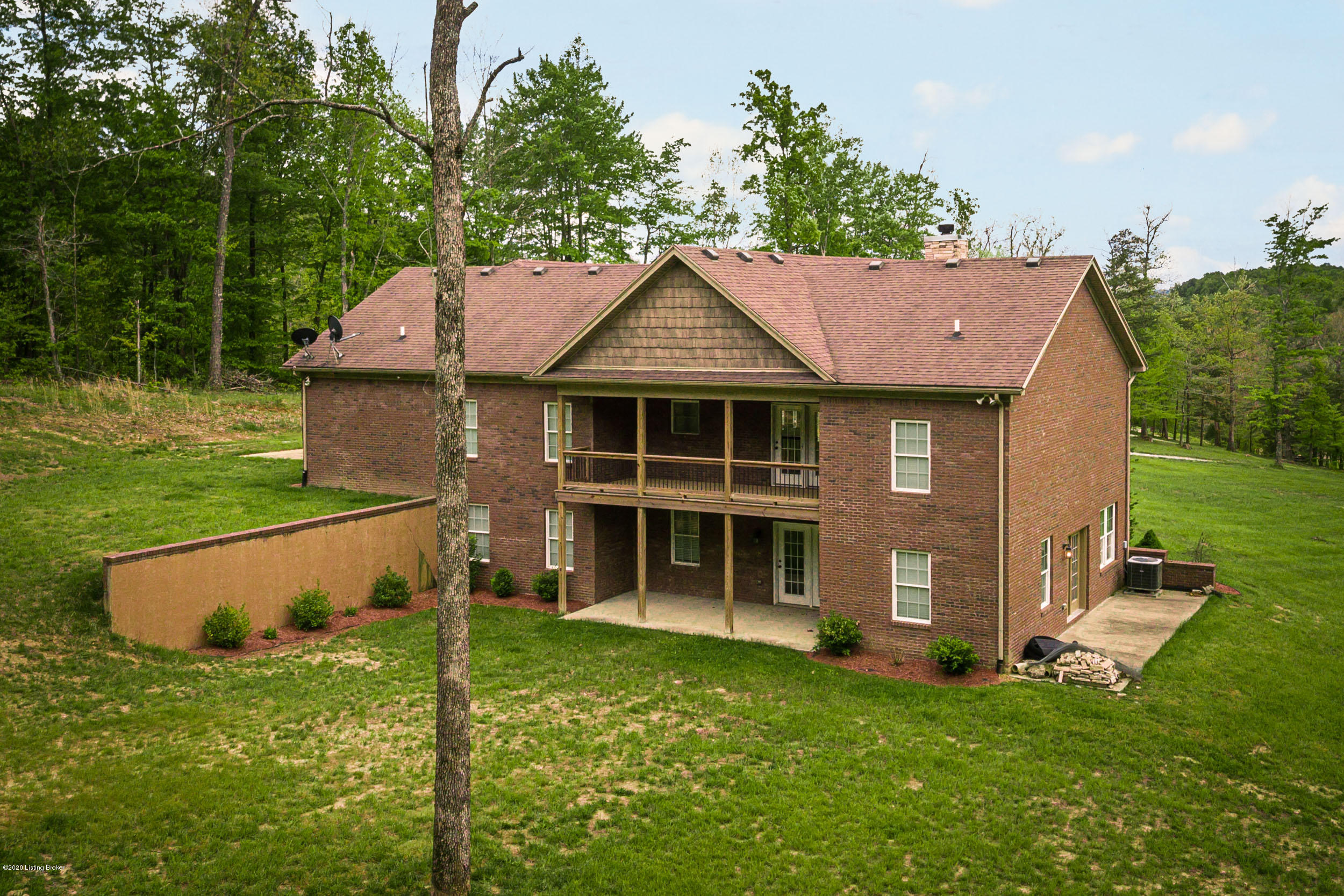 710 Walls Hollow Road Shepherdsville, KY 40165 - Photo 15 of 67 710 Walls Hollow Road North-16