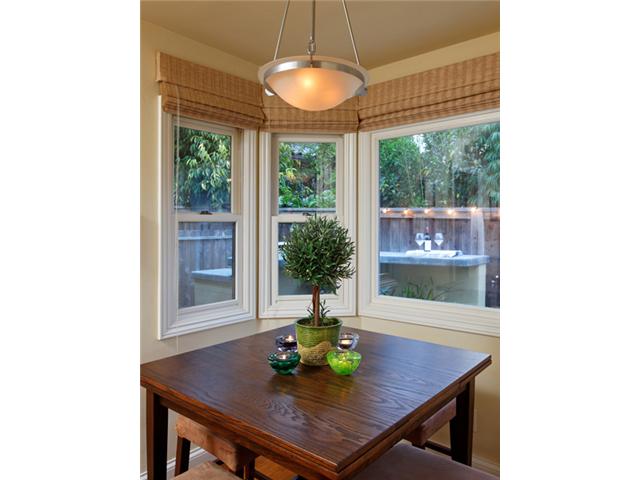 1316 Crest Road Del Mar, CA 92014 - Photo 8 of 25 Cozy breakfast nook just off kitchen provides a bright and cheerful spot for morning coffee and conversation.