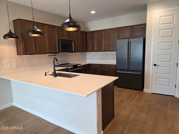 $2,280 | 9001 West Rancho Drive, Glendale, AZ 85305