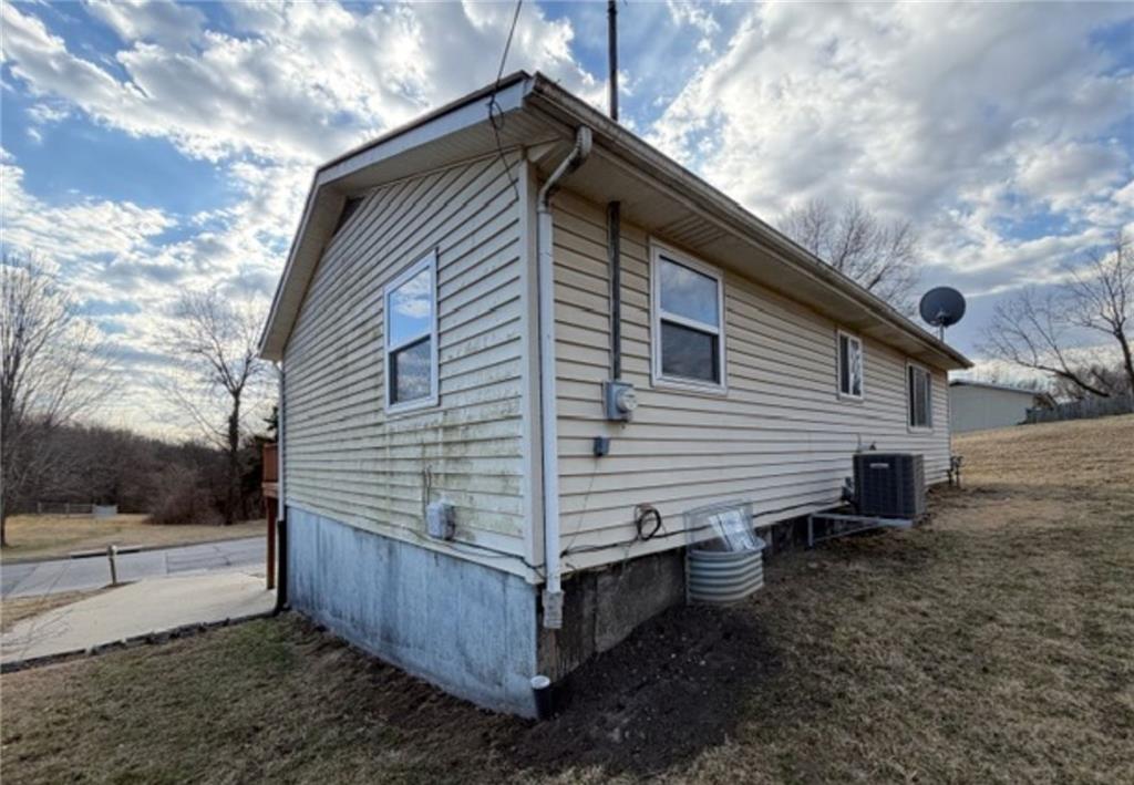 1421 South 6th Street Atchison, KS 66002 - Photo 4 of 27
