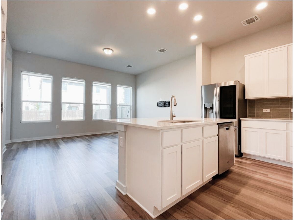 15103 Ryman Road Pflugerville, TX 78660 - Photo 3 of 17