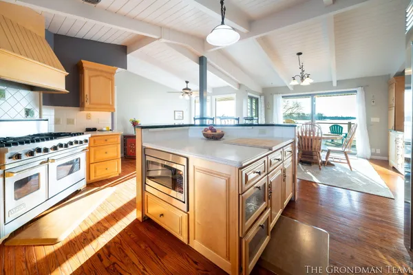 $675,000 | 10303 Orchard Lane, Lakeview, MI 48850
