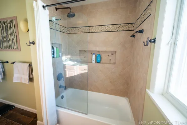 $675,000 | 10303 Orchard Lane, Lakeview, MI 48850