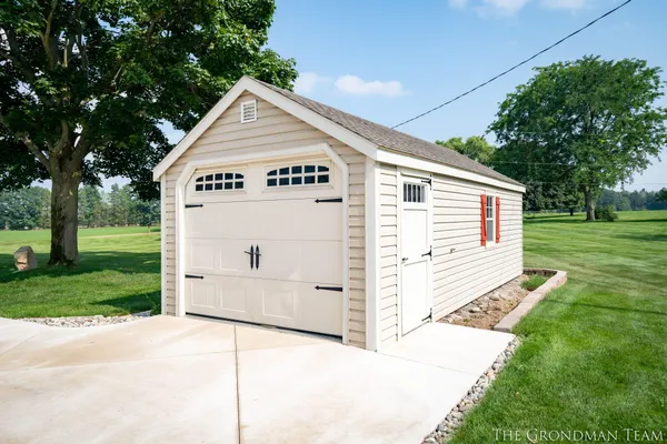 $675,000 | 10303 Orchard Lane, Lakeview, MI 48850