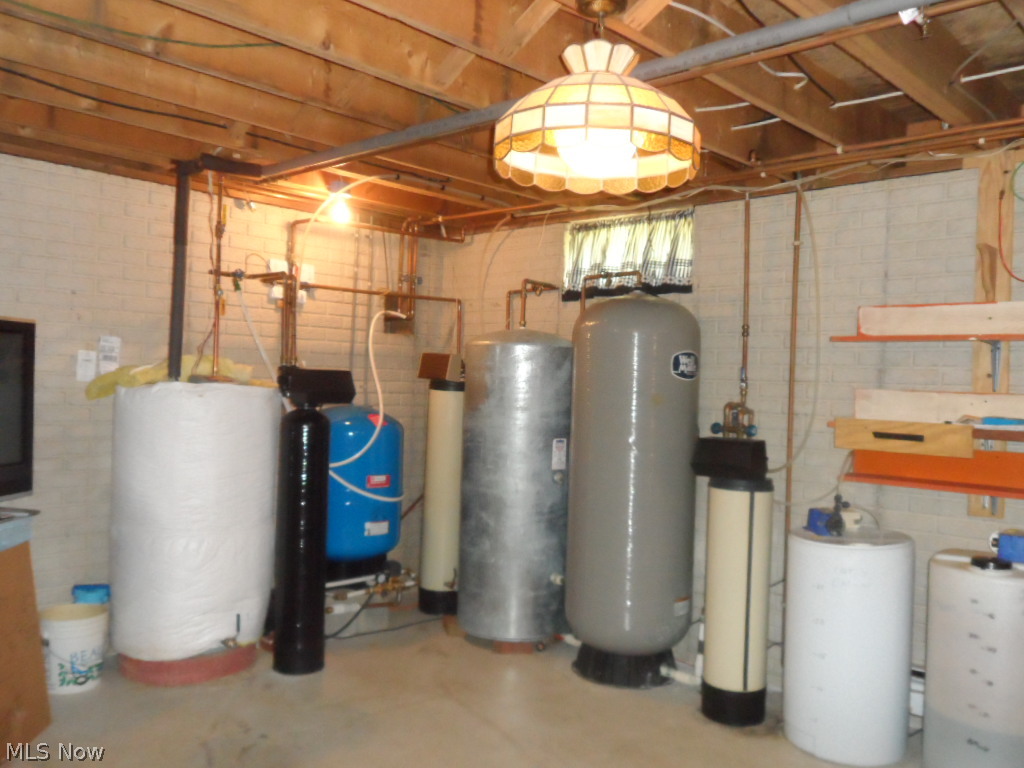 2078 Sheffield Road Ashtabula, OH 44004 - Photo 8 of 25 Gallery Image 8