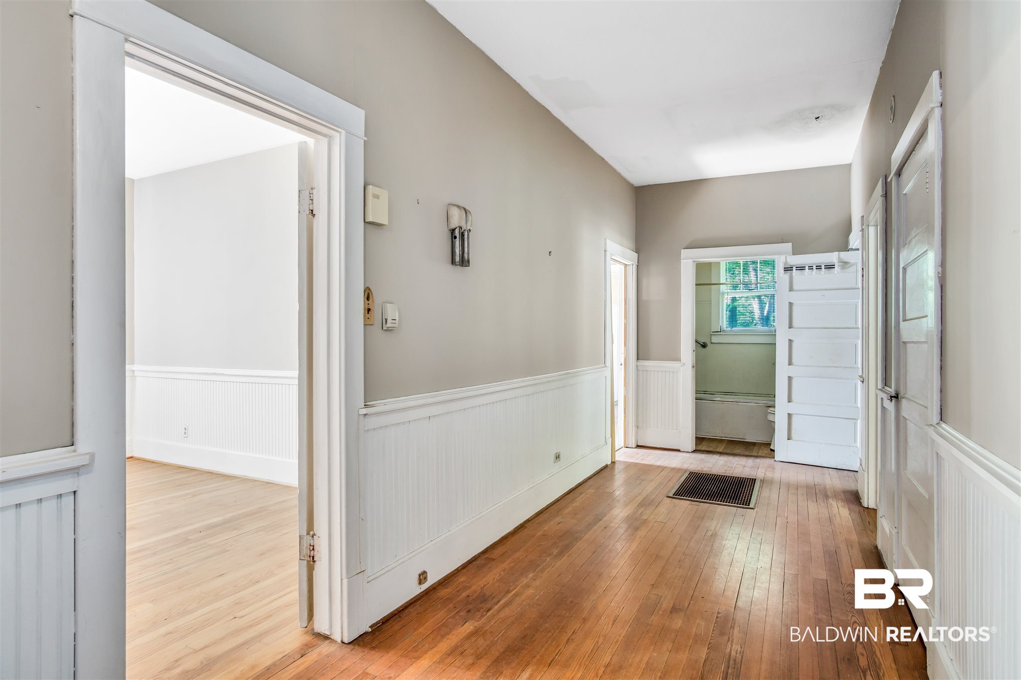 2407 Spring Hill Avenue Mobile, AL 36607 - Photo 20 of 23