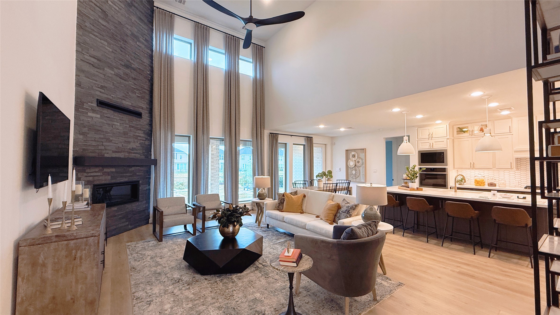 5603 Logan Ridge Lane Fulshear, TX 77441 - Photo 11 of 43 Previously staged. Photo shown for reference only