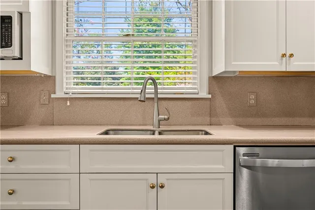 $365,000 | 5616 Navaho Trail, Alexandria, LA 71301