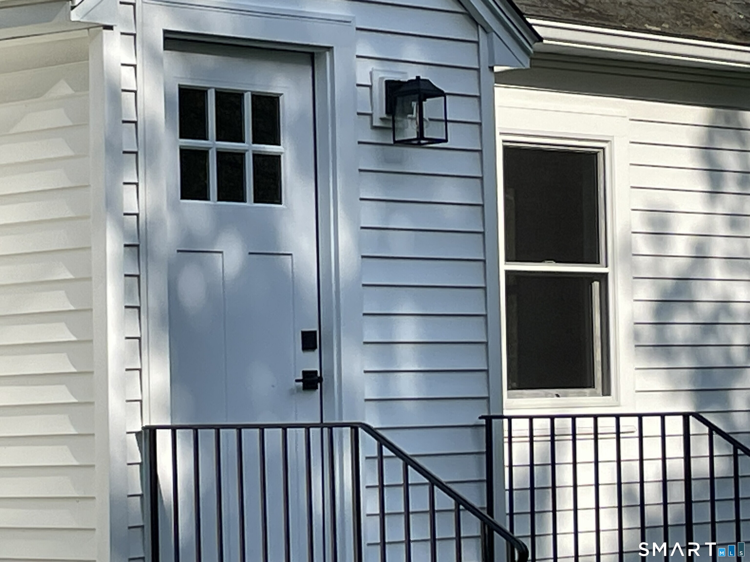 1039 N Road Groton, CT 06340 - Photo 2 of 18