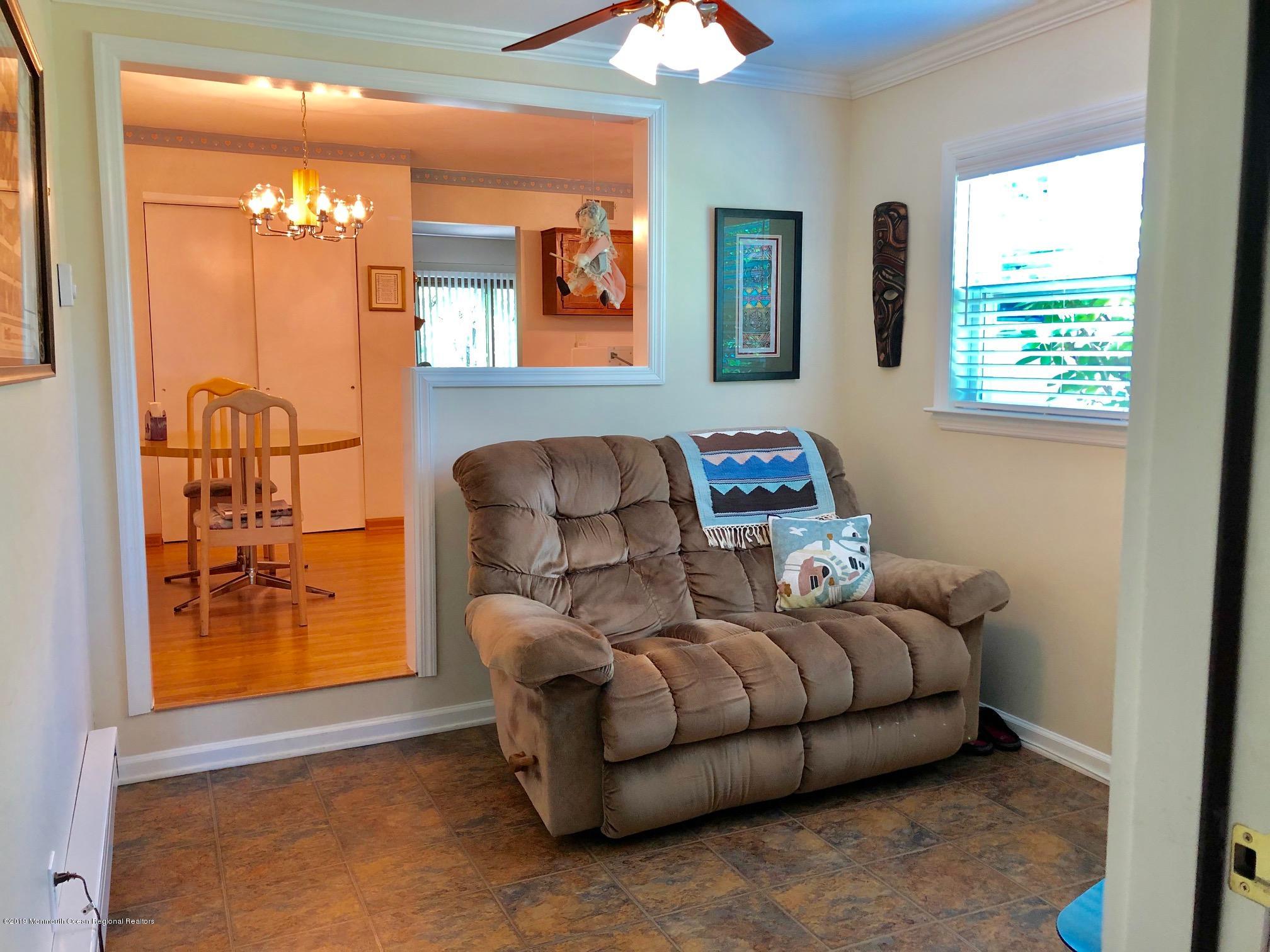 99 A Evesham Road, Unit A Freehold, NJ 07728 - Photo 14 of 34 den 2