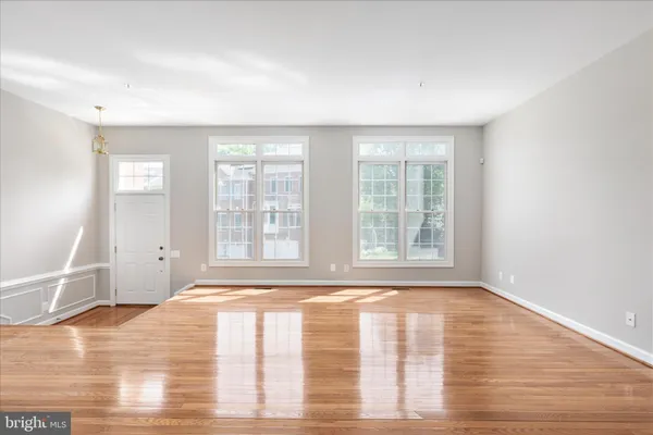 $975,000 | 9602 Lagersfield Circle, Vienna, VA 22181