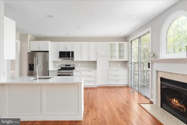 $975,000 | 9602 Lagersfield Circle, Vienna, VA 22181