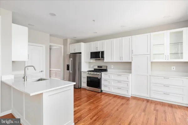 $975,000 | 9602 Lagersfield Circle, Vienna, VA 22181