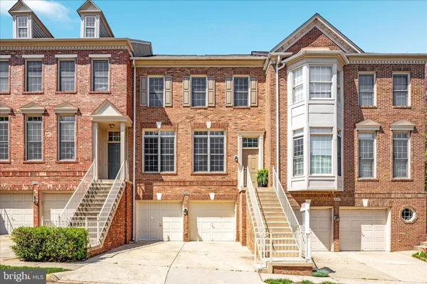 $975,000 | 9602 Lagersfield Circle, Vienna, VA 22181