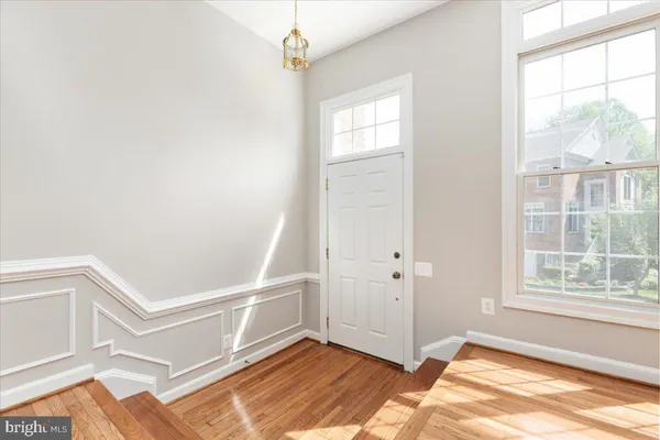 $975,000 | 9602 Lagersfield Circle, Vienna, VA 22181