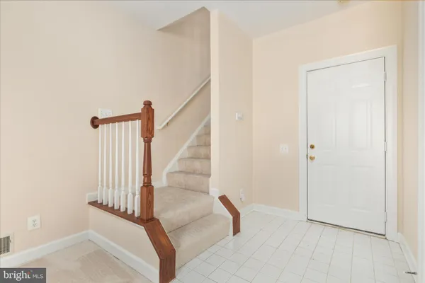 $975,000 | 9602 Lagersfield Circle, Vienna, VA 22181