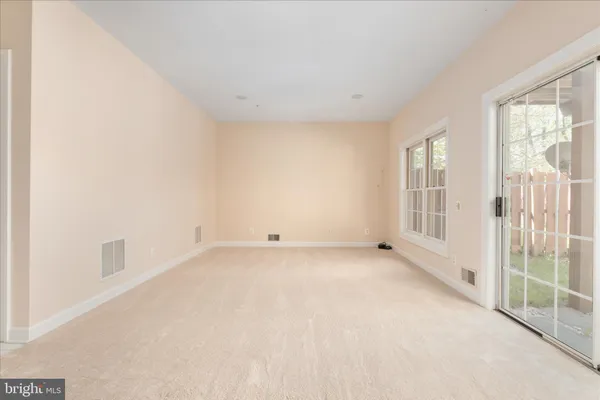 $975,000 | 9602 Lagersfield Circle, Vienna, VA 22181