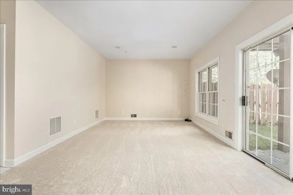 $975,000 | 9602 Lagersfield Circle, Vienna, VA 22181