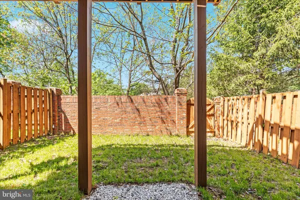 $975,000 | 9602 Lagersfield Circle, Vienna, VA 22181