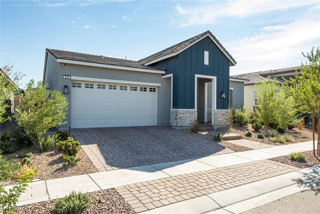 $2,820 | 832 Canonbury Street, Henderson, NV 89011