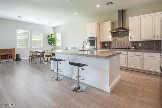 $2,820 | 832 Canonbury Street, Henderson, NV 89011