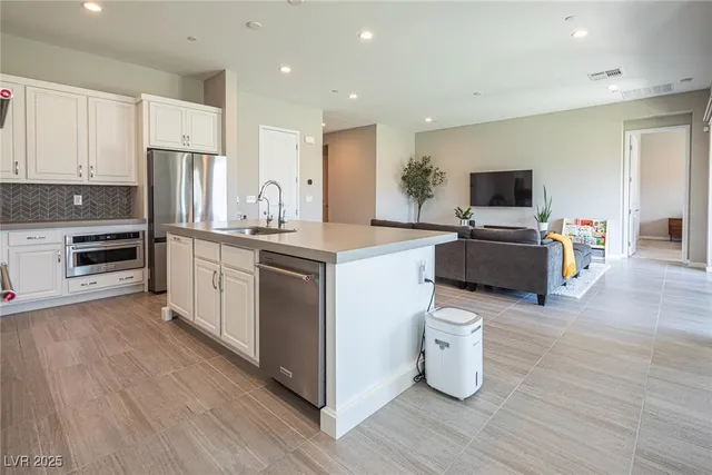 $2,820 | 832 Canonbury Street, Henderson, NV 89011